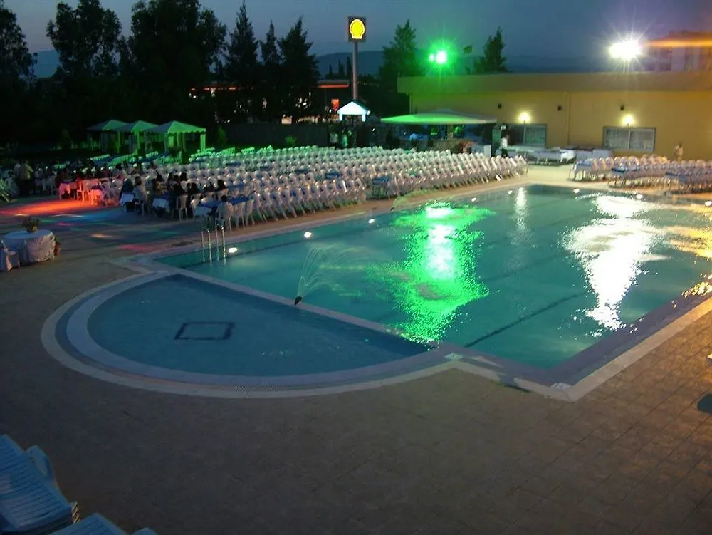 Metropolis Hotel Torbali