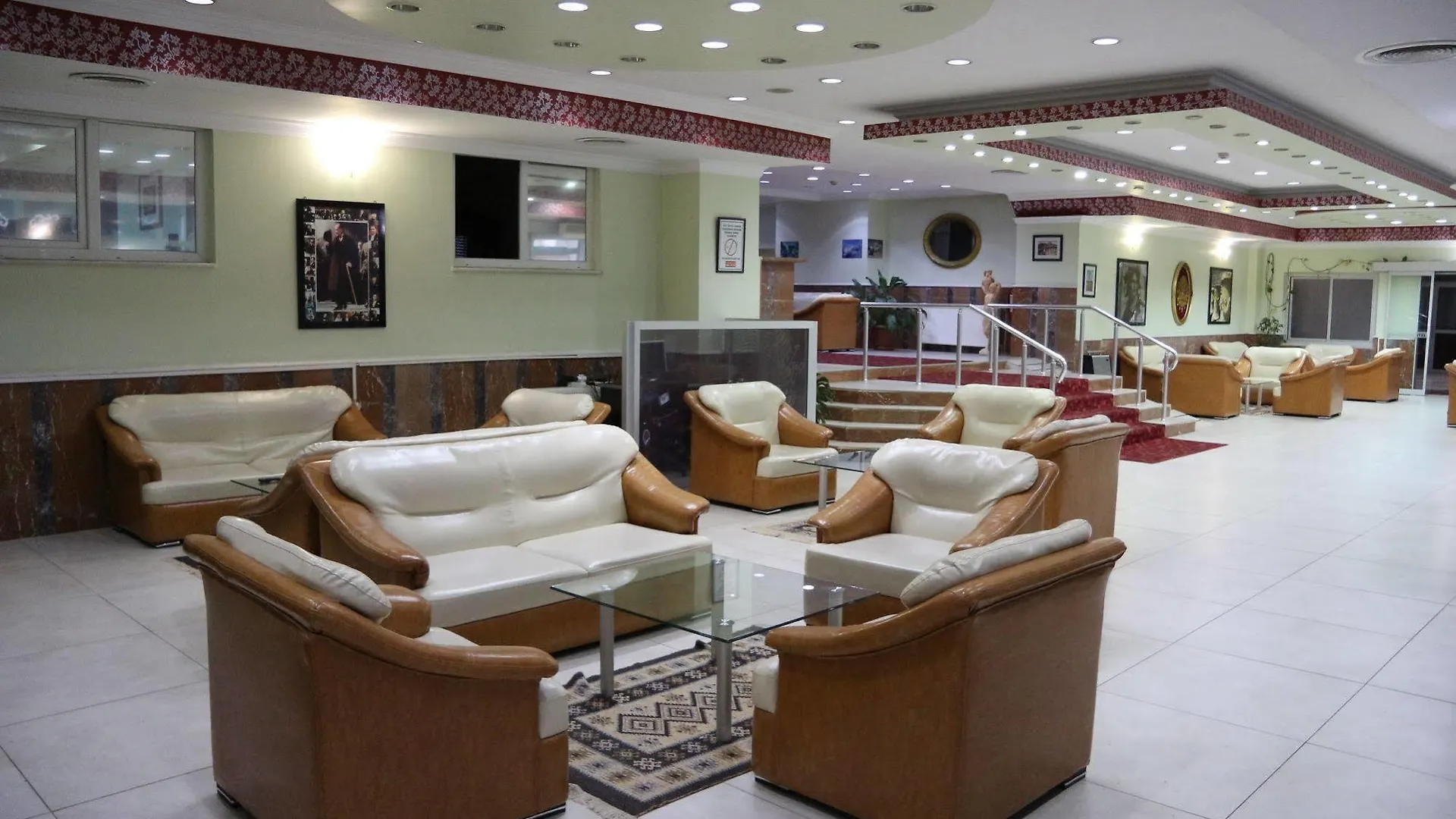 Metropolis Hotel Torbali