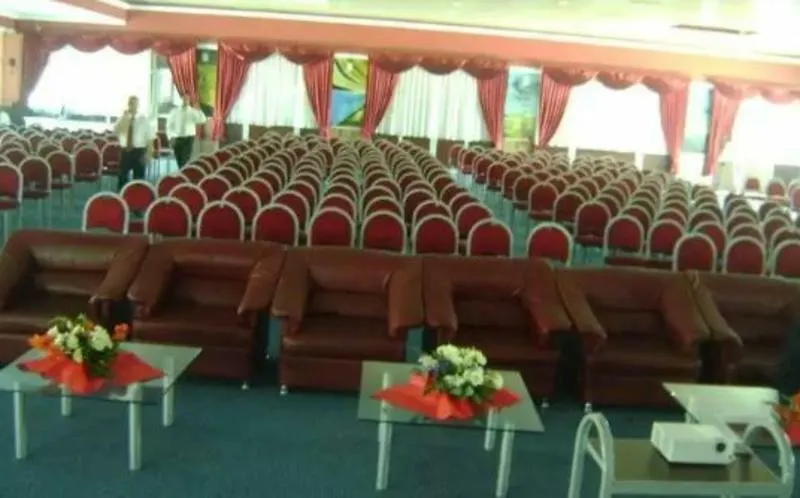 Metropolis Hotel Torbali